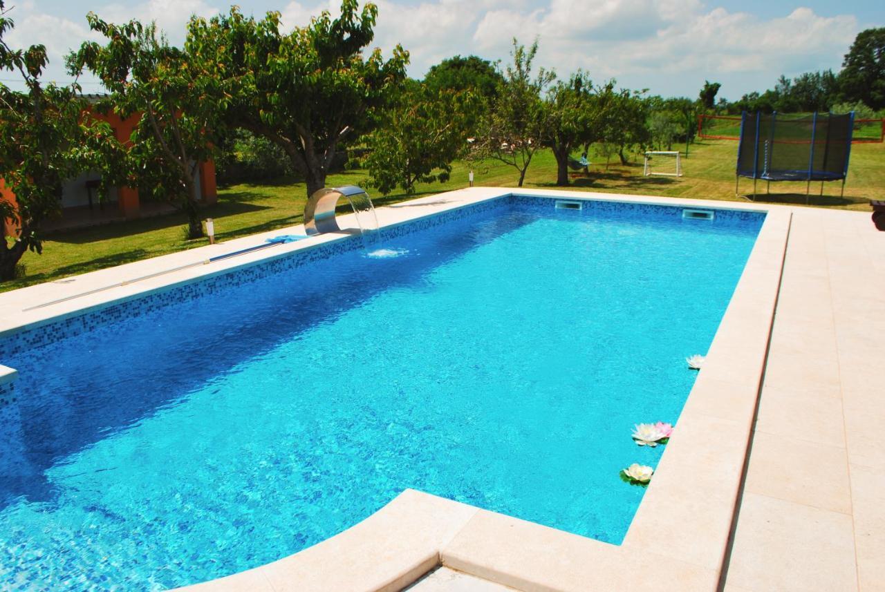 Villa Dorina Barban Exteriér fotografie