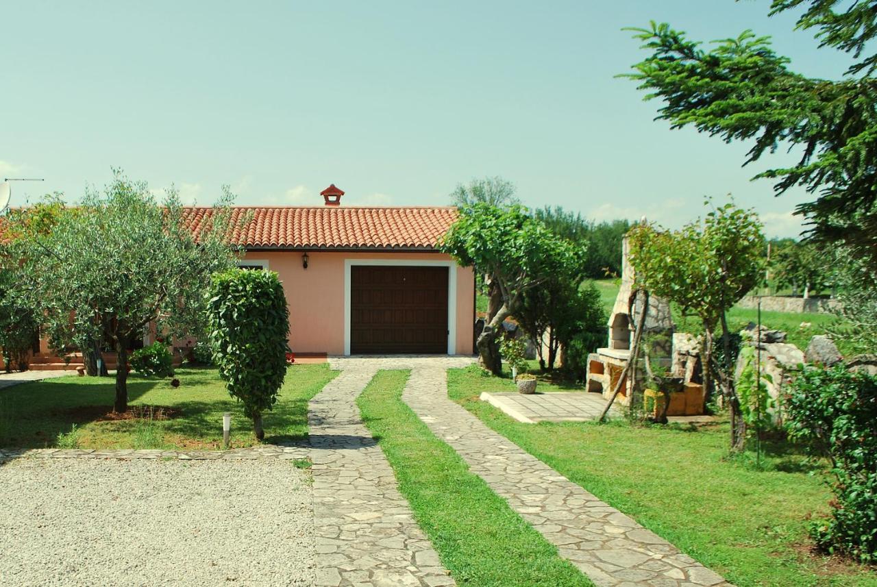 Villa Dorina Barban Exteriér fotografie