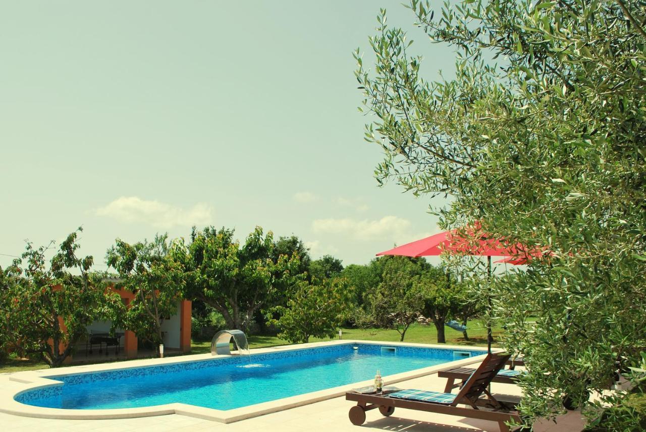 Villa Dorina Barban Exteriér fotografie