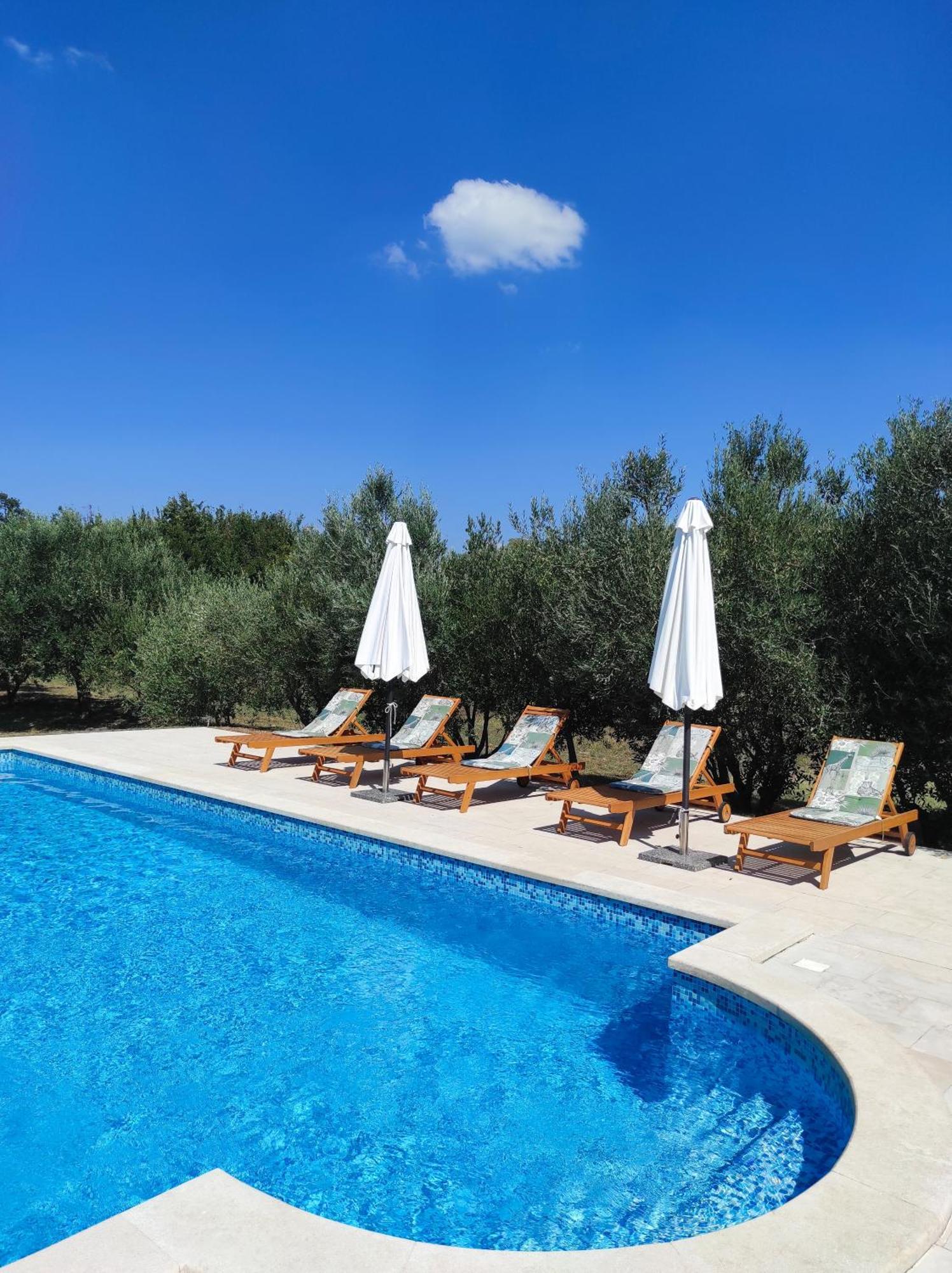 Villa Dorina Barban Exteriér fotografie